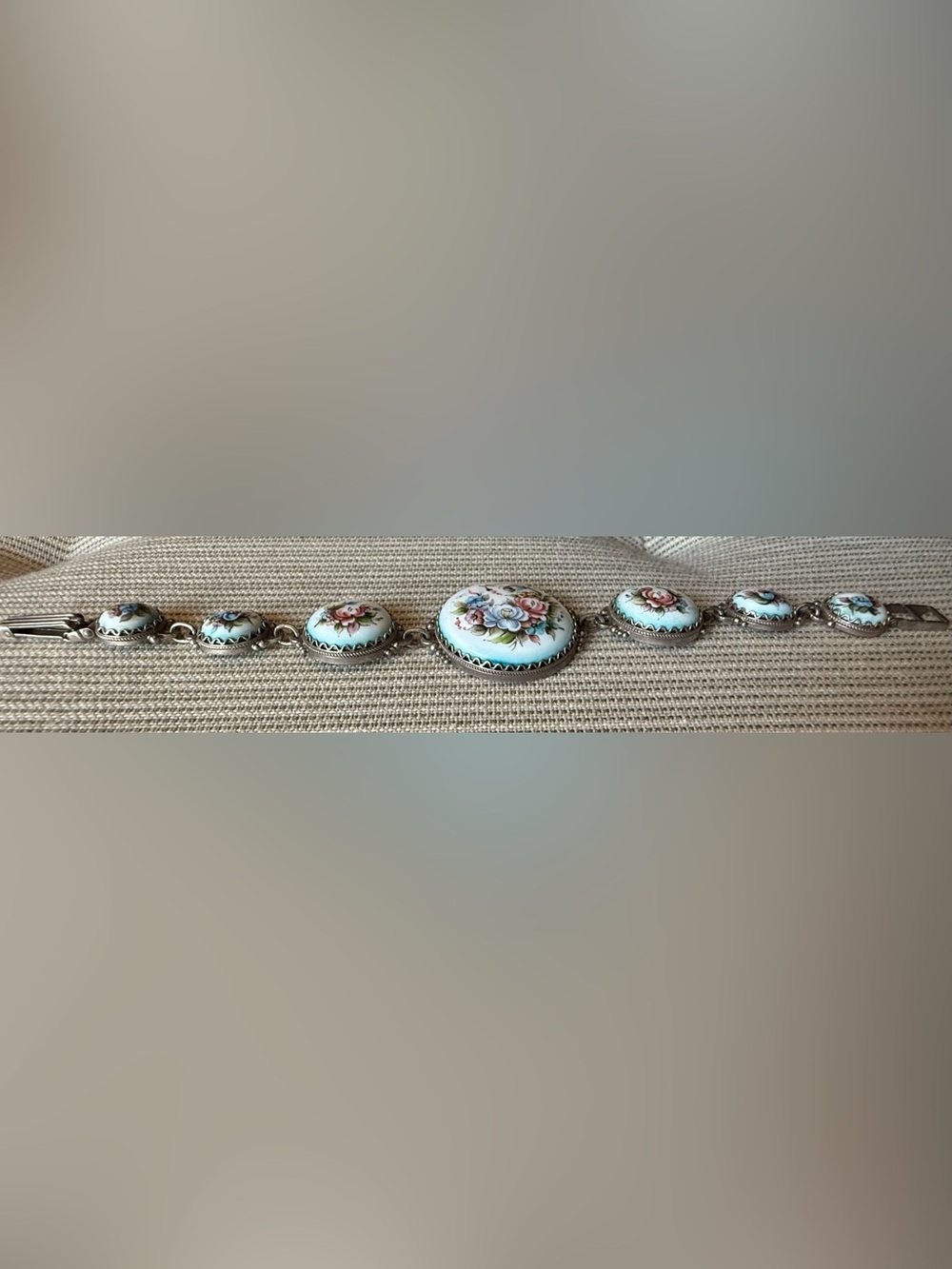 Finift Russian Handpainted Floral Ceramic & Silver tone vintage bracelet - Picture 8 of 13